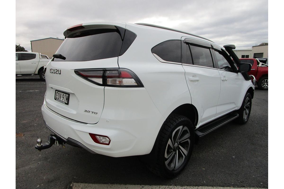 2021 Isuzu MU-X LS-T