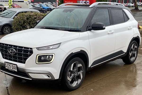 2024 Hyundai Venue Elite QX.V5