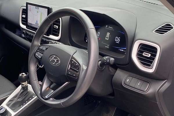 2024 Hyundai Venue Elite QX.V5 thumb-6