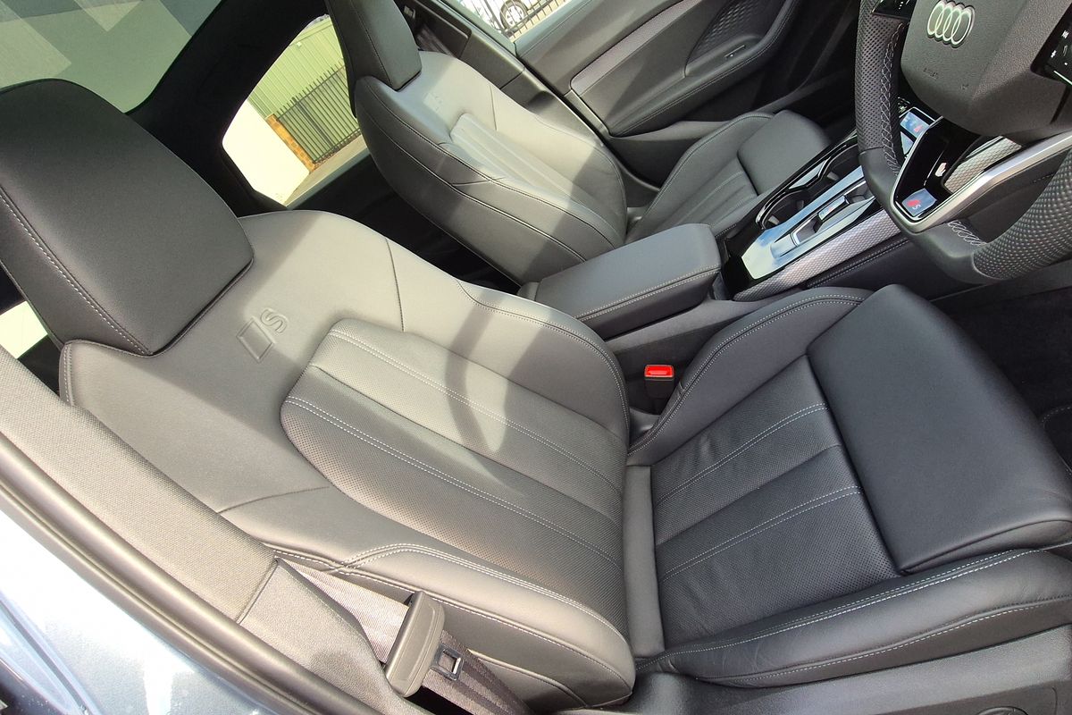 MY25 Audi A5 Sedan e-hybrid quattro 270KW S Line