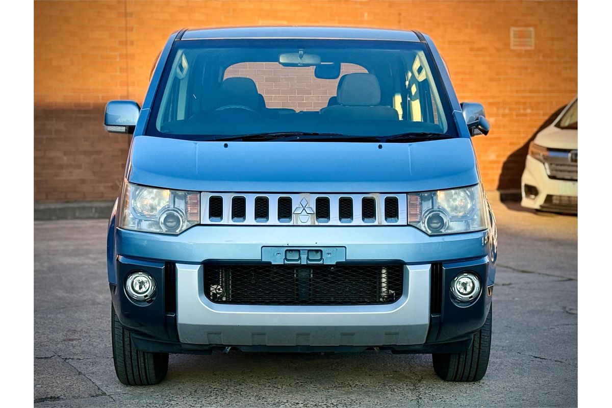 2010 Mitsubishi Delica D:5 CV5W