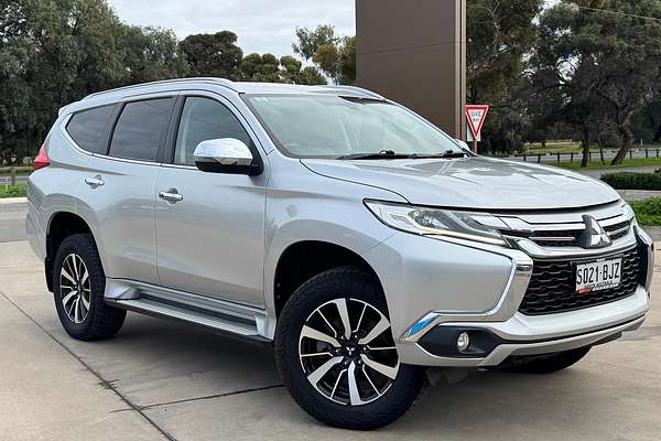 2016 Mitsubishi Pajero Sport GLS QE