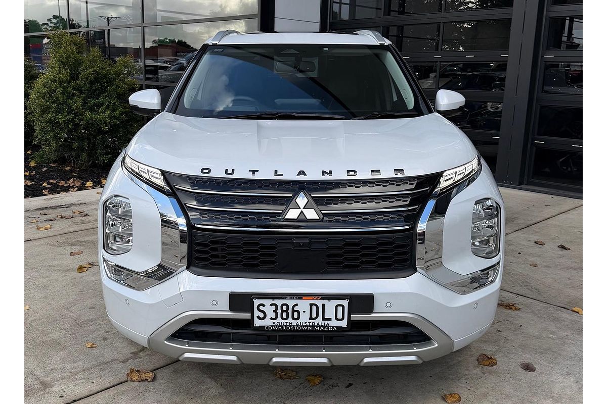 2023 Mitsubishi Outlander Exceed ZM