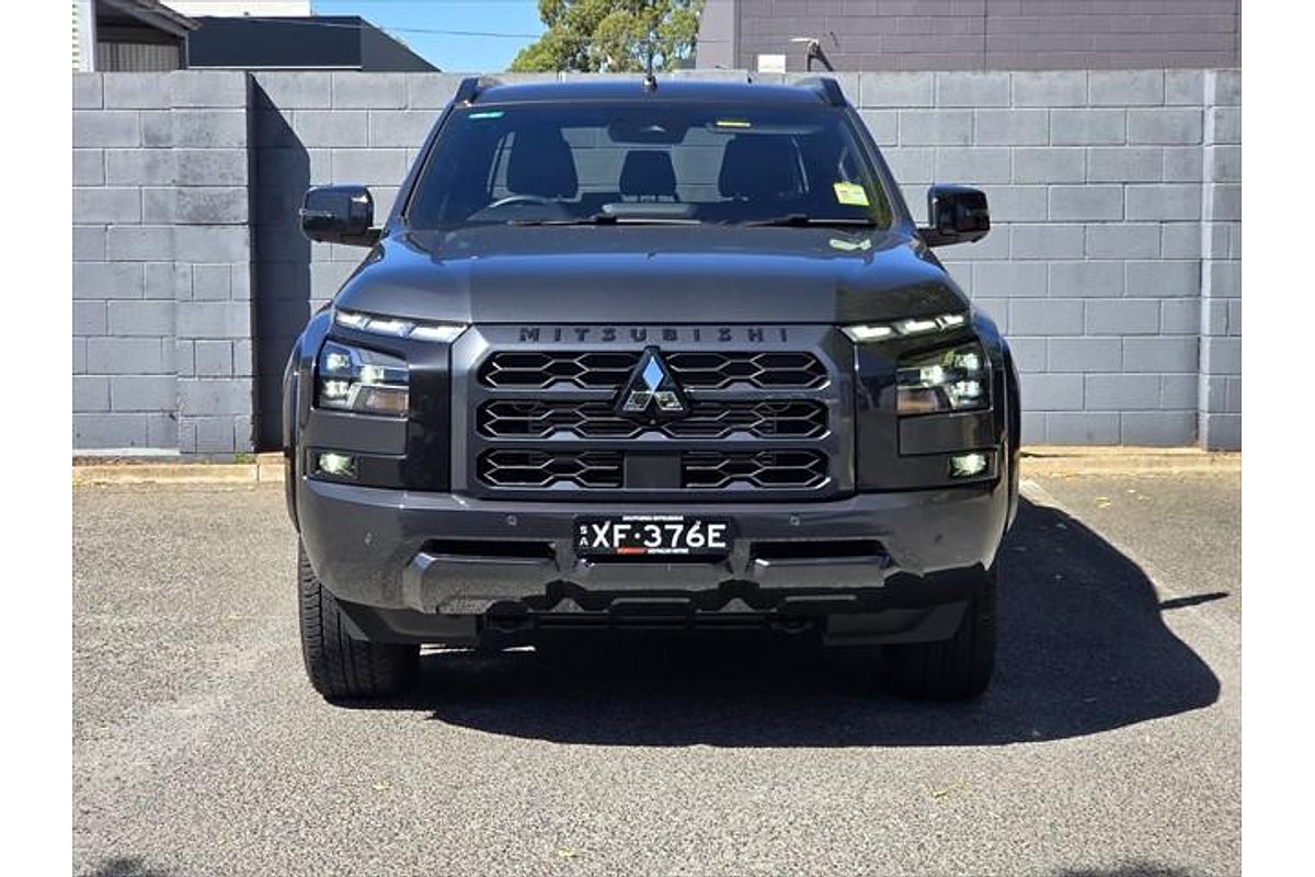 2025 Mitsubishi Triton GSR MV 4X4
