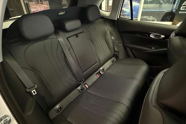 2026 Geely Starray EM-i Inspire Extended Range P145 thumb-12