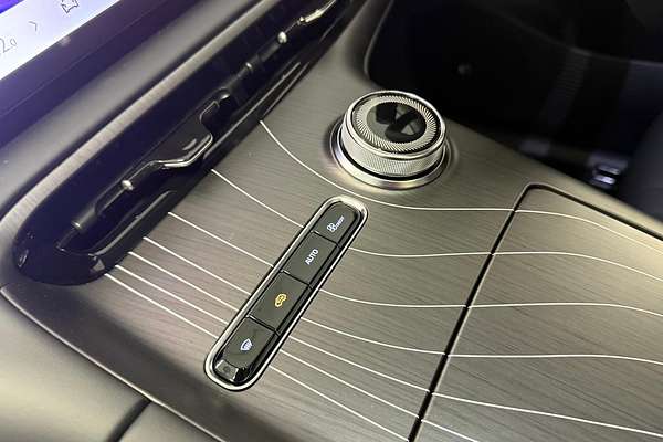 2026 Geely Starray EM-i Inspire Extended Range P145 thumb-18