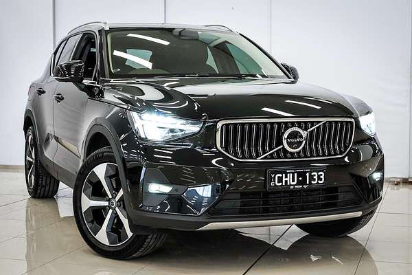 2022 Volvo XC40 Ultimate B4 Bright