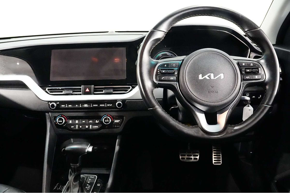 2021 Kia Niro Hybrid Sport DE