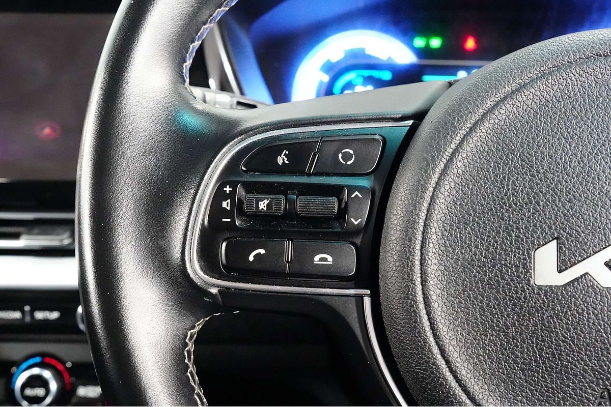 2021 Kia Niro Hybrid Sport DE