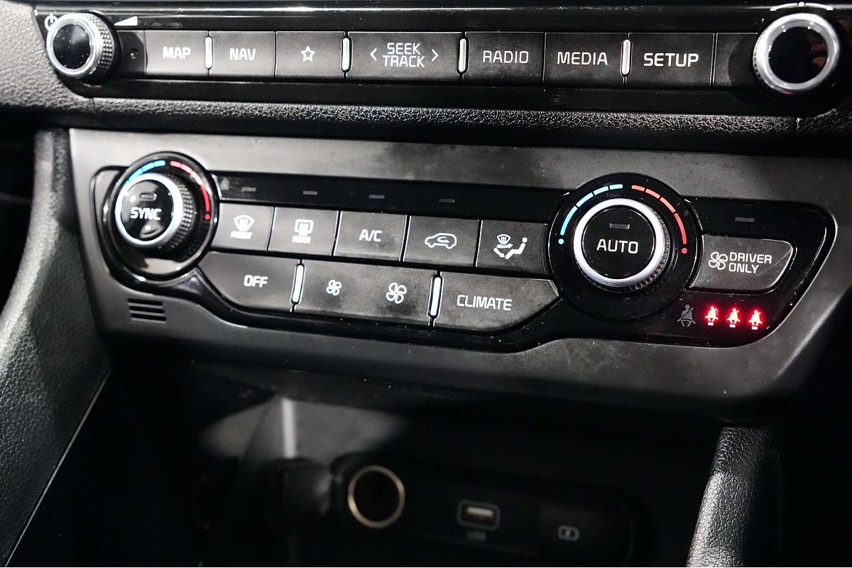 2021 Kia Niro Hybrid Sport DE