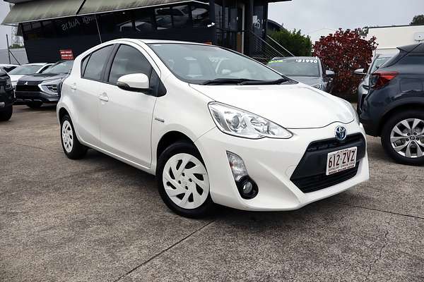 2016 Toyota Prius C NHP10R