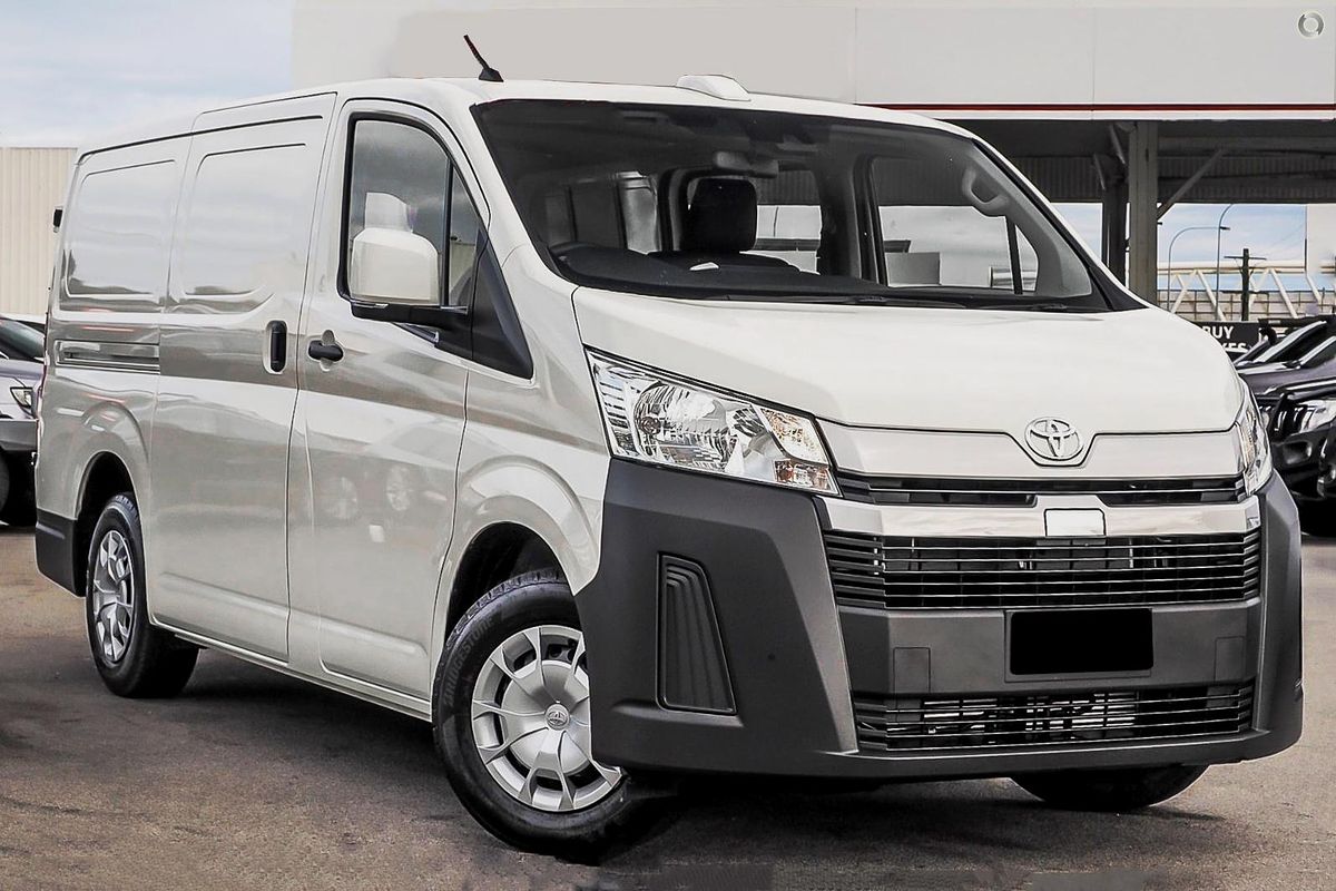 2025 Toyota Hiace GDH300R LWB