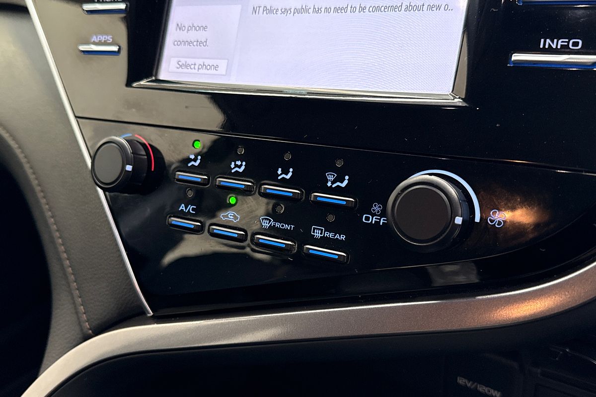 2018 Toyota Camry Ascent ASV70R