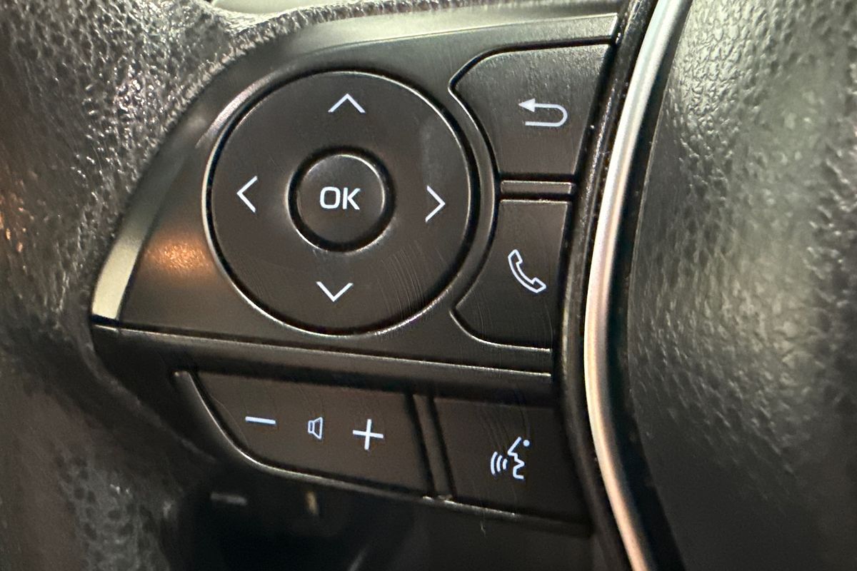 2018 Toyota Camry Ascent ASV70R