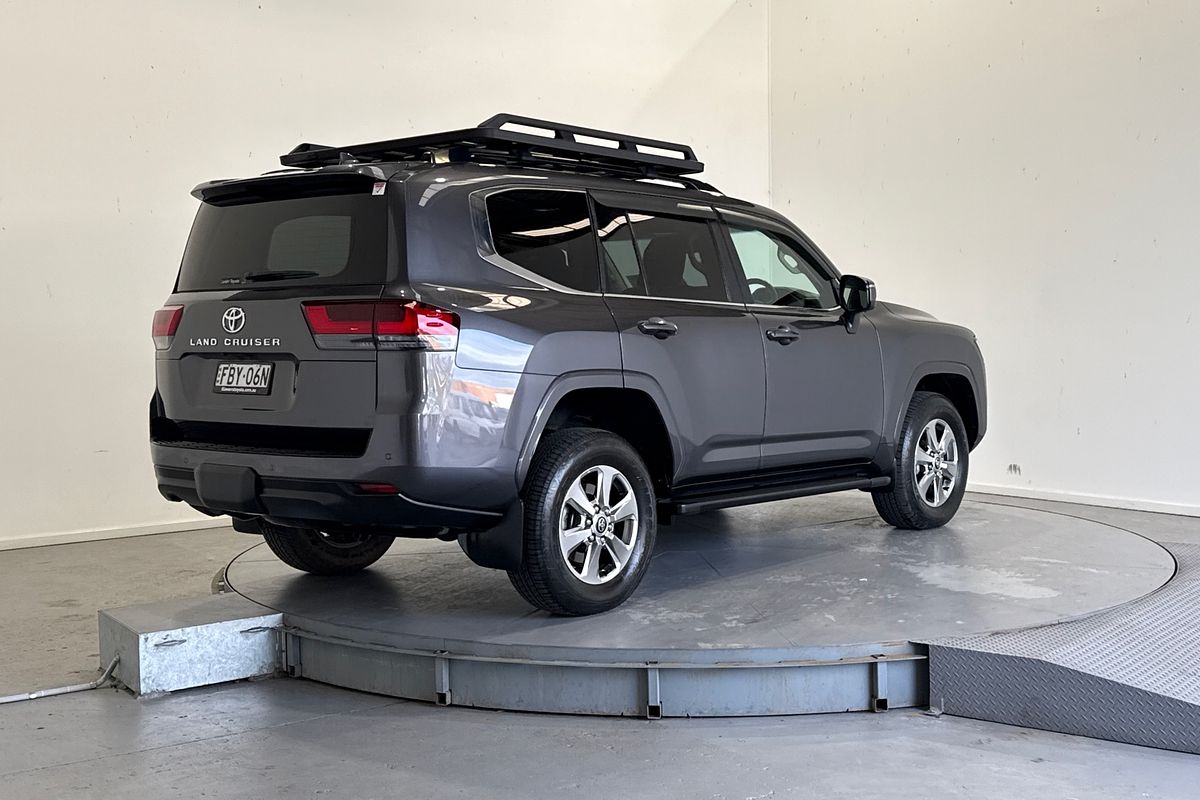 2023 Toyota Landcruiser VX FJA300R