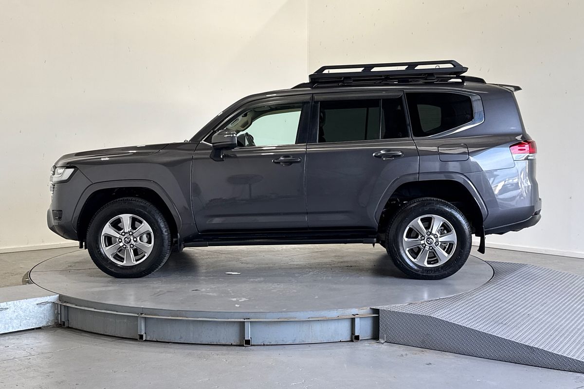 2023 Toyota Landcruiser VX FJA300R