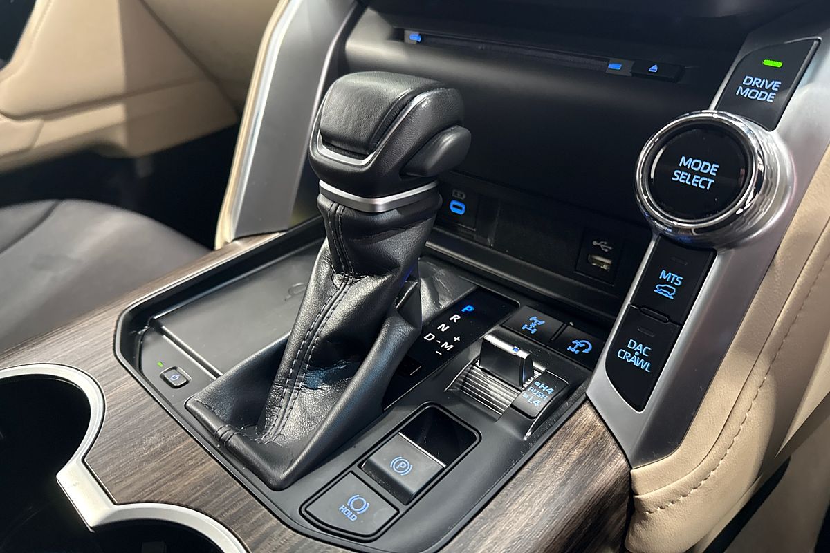 2023 Toyota Landcruiser VX FJA300R