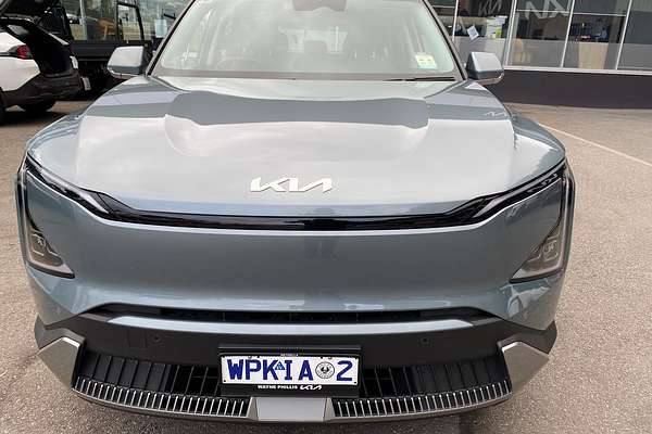 2025 Kia EV5 Air Long Range OVc thumb-1