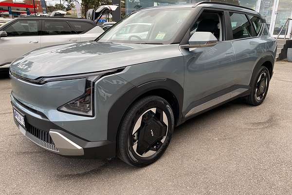 2025 Kia EV5 Air Long Range OVc thumb-2