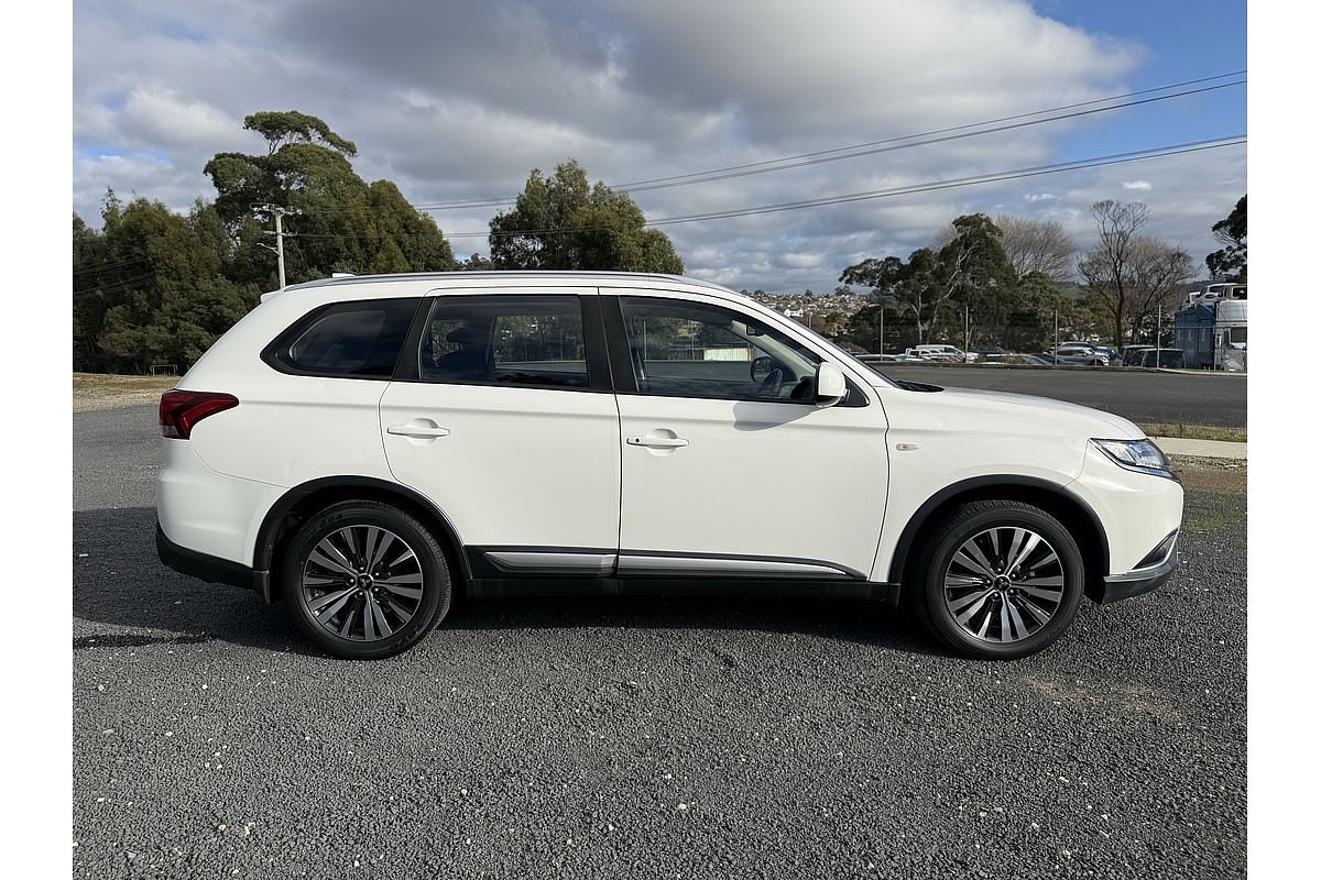 2018 Mitsubishi Outlander ES ADAS ZL