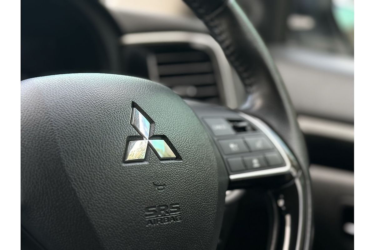 2018 Mitsubishi Outlander ES ADAS ZL