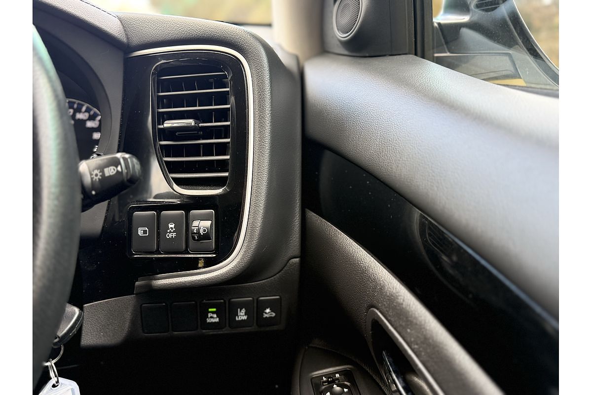 2018 Mitsubishi Outlander ES ADAS ZL
