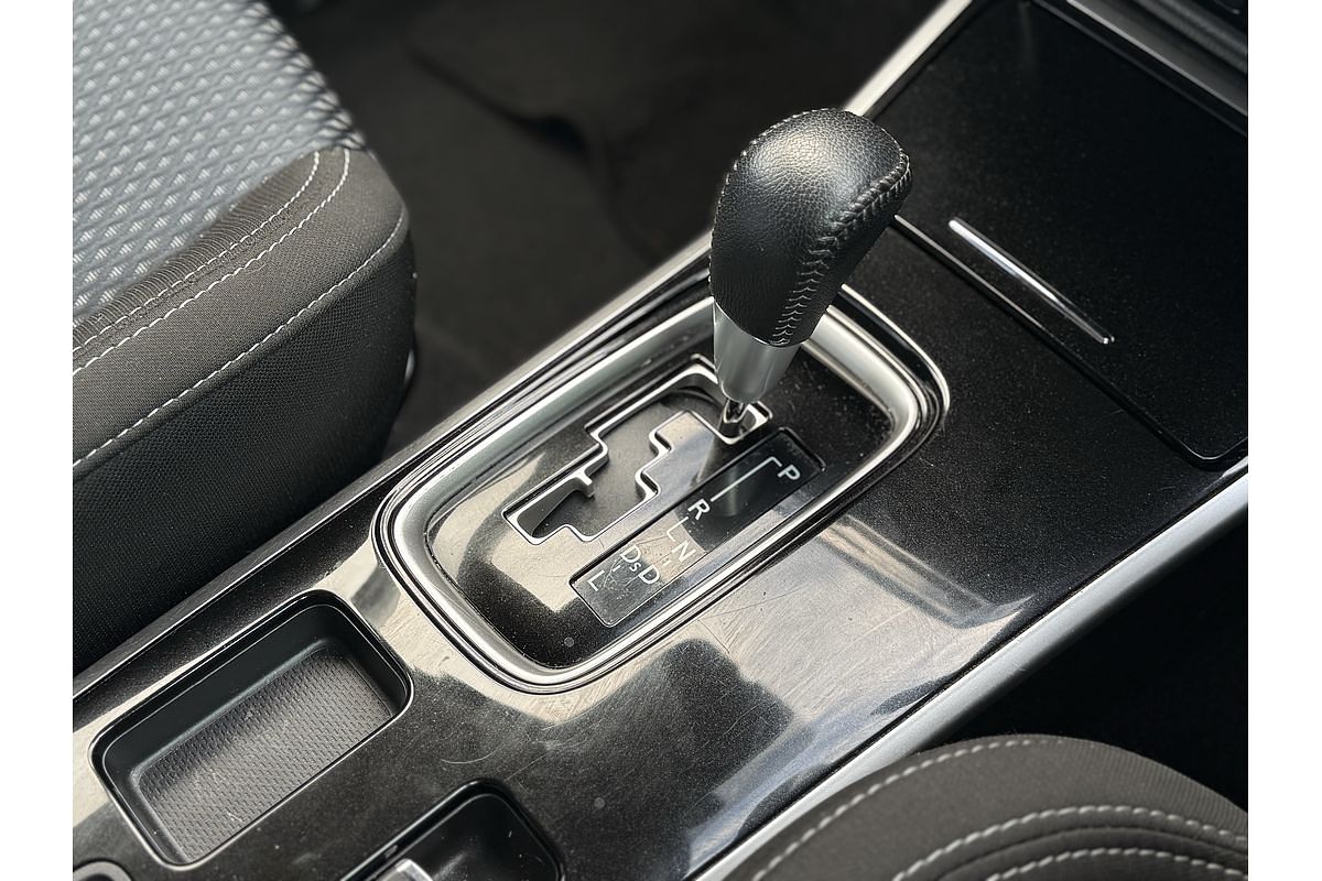 2018 Mitsubishi Outlander ES ADAS ZL