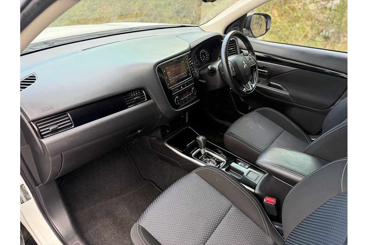 2018 Mitsubishi Outlander ES ADAS ZL