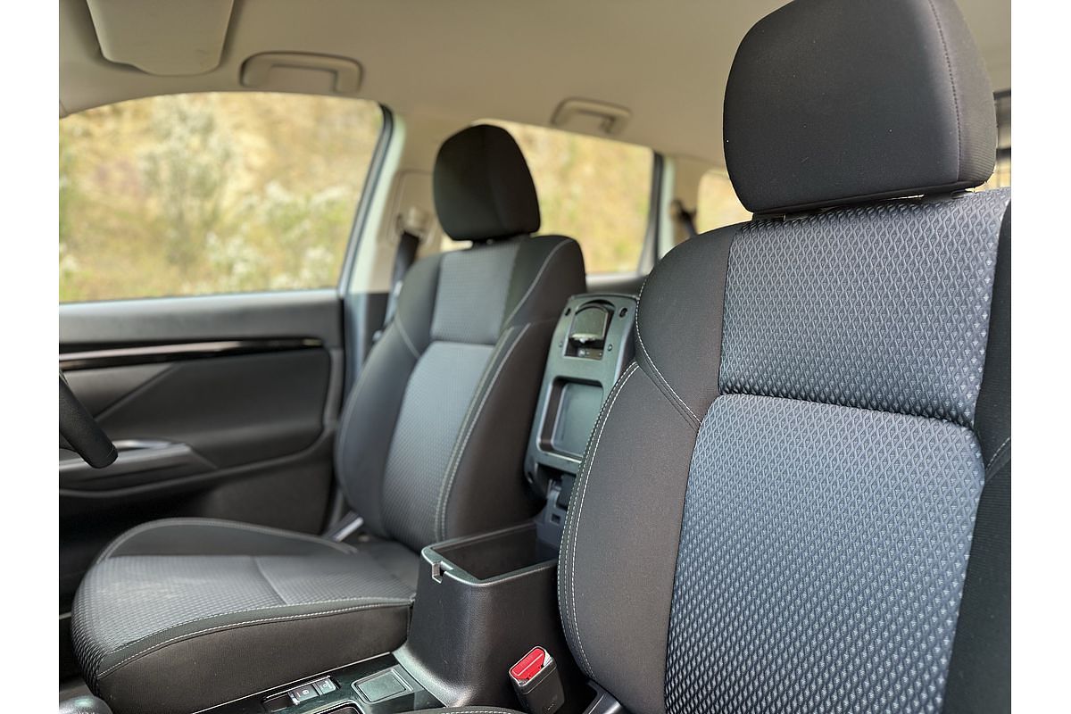 2018 Mitsubishi Outlander ES ADAS ZL