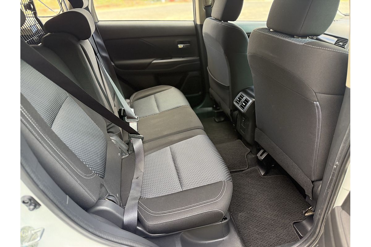 2018 Mitsubishi Outlander ES ADAS ZL