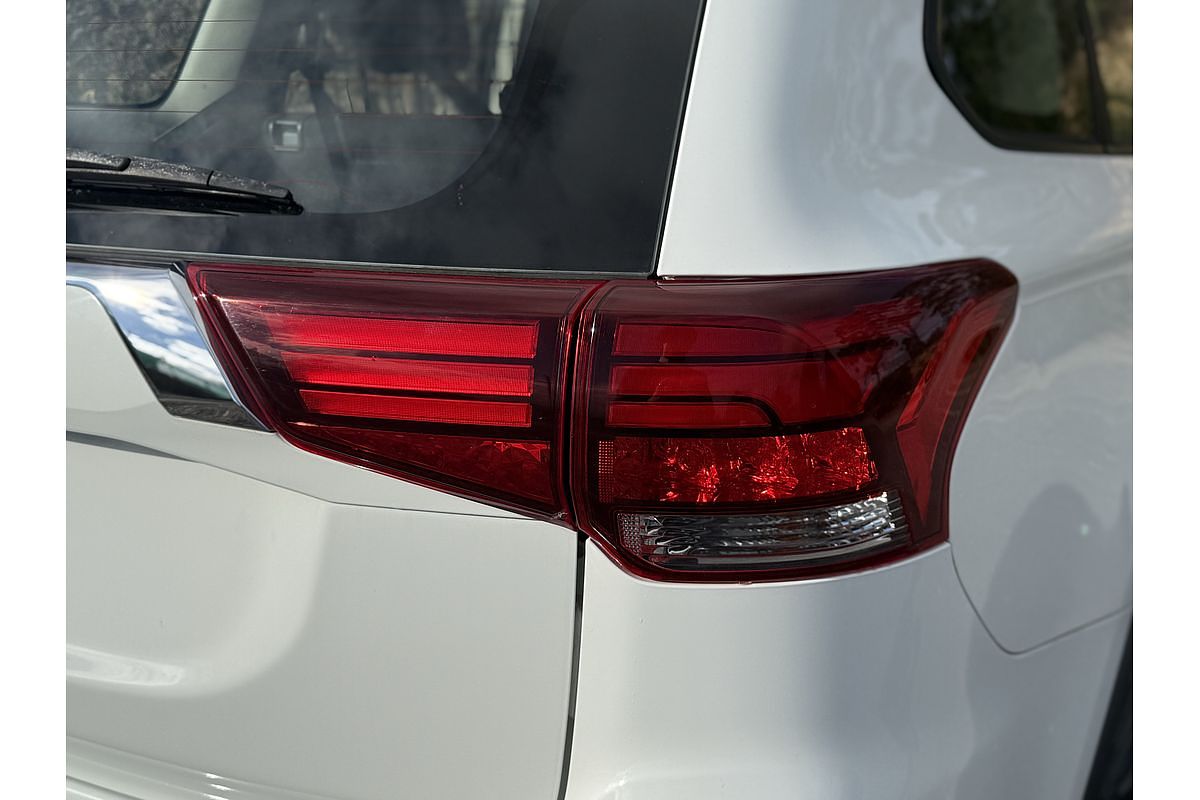 2018 Mitsubishi Outlander ES ADAS ZL