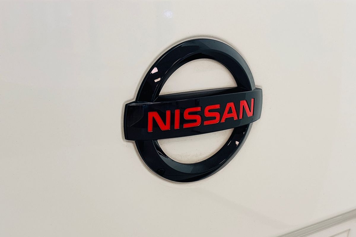 Nissan NAVARA 4X4 2.3 DSL AUTO DC P4X MY22