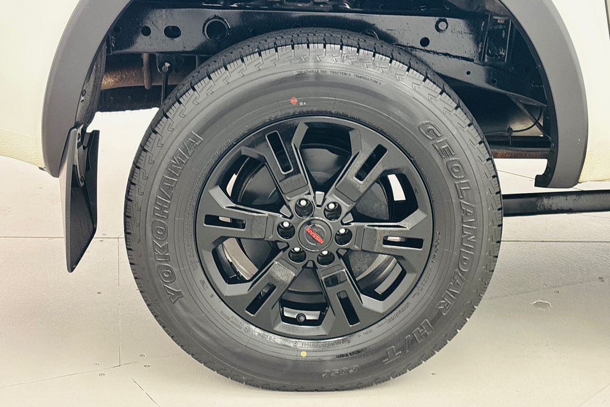 Nissan NAVARA 4X4 2.3 DSL AUTO DC P4X MY22