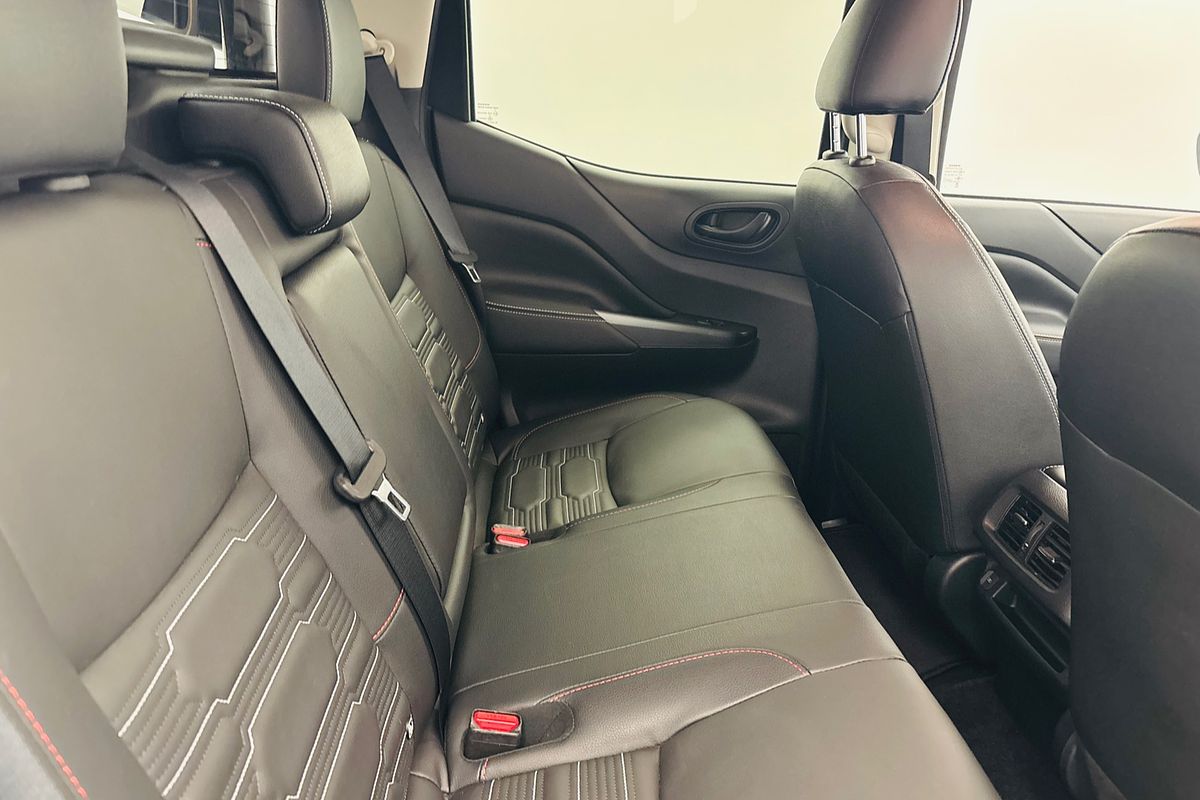 Nissan NAVARA 4X4 2.3 DSL AUTO DC P4X MY22