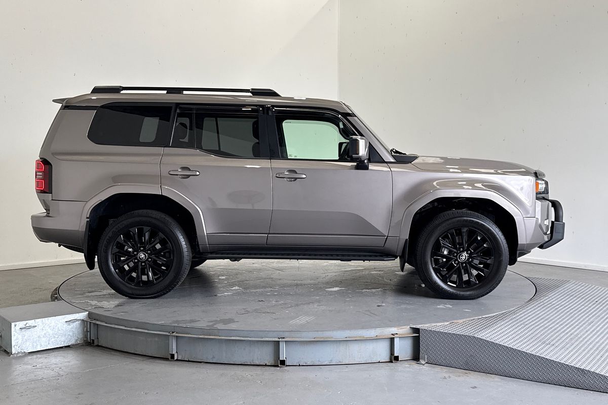 2025 Toyota Landcruiser Prado VX GDJ251R