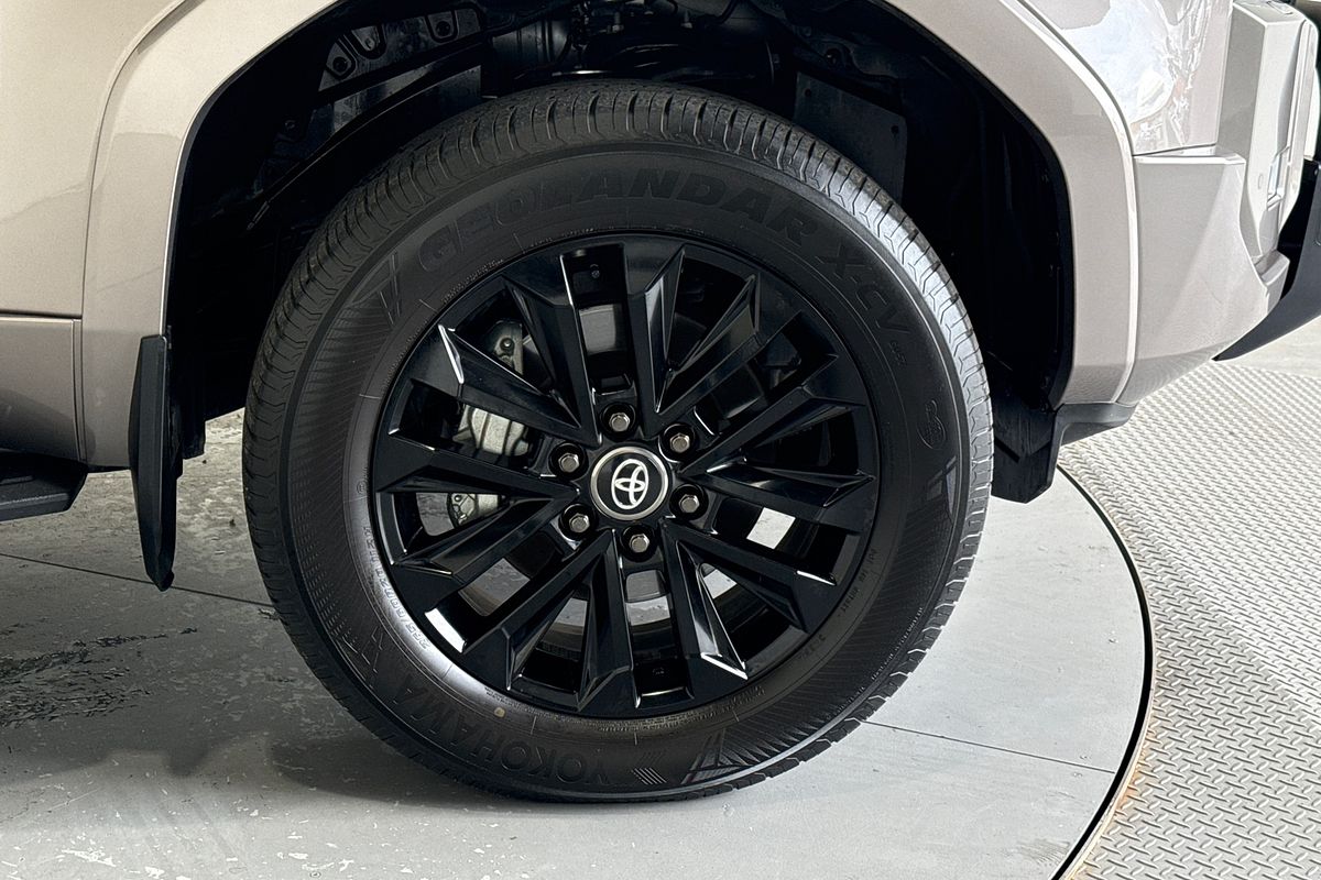 2025 Toyota Landcruiser Prado VX GDJ251R