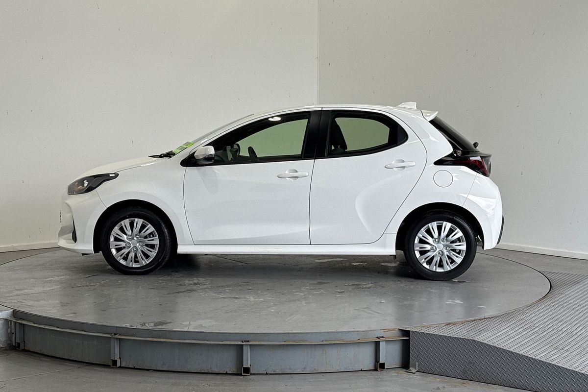 2024 Toyota Yaris Ascent Sport MXPA10R