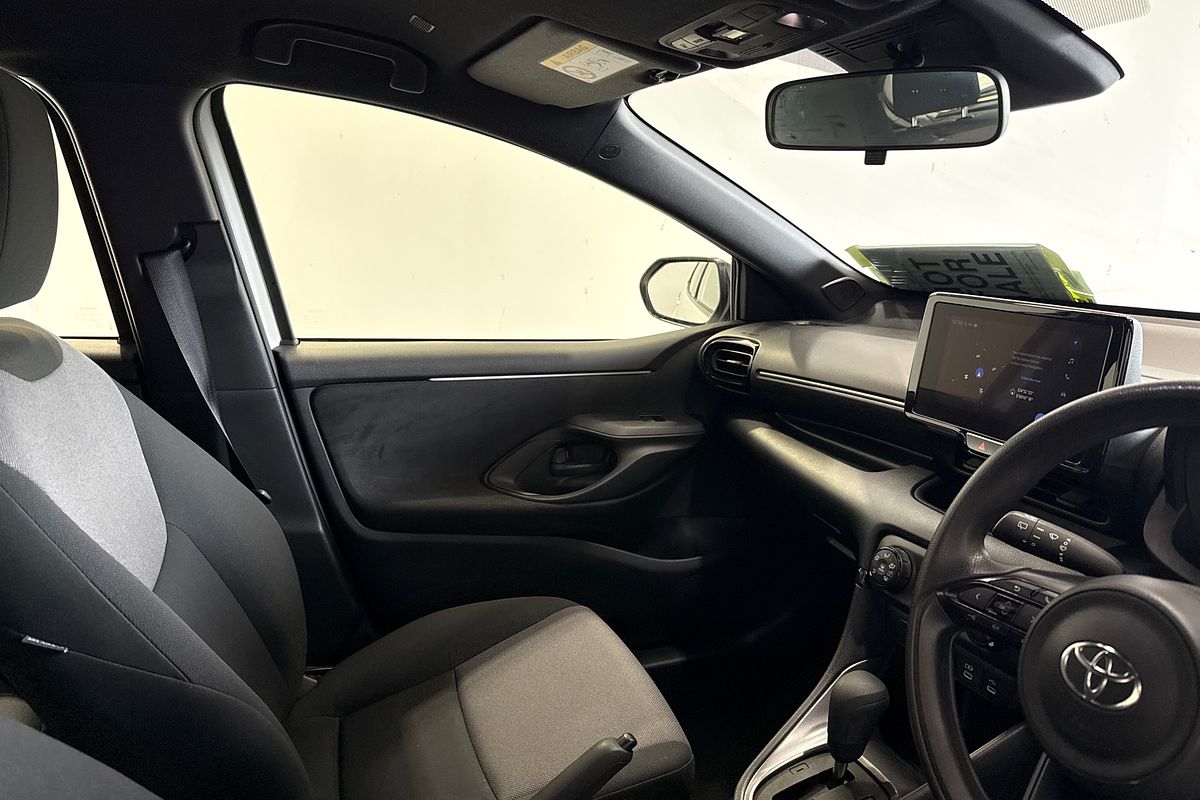 2024 Toyota Yaris Ascent Sport MXPA10R