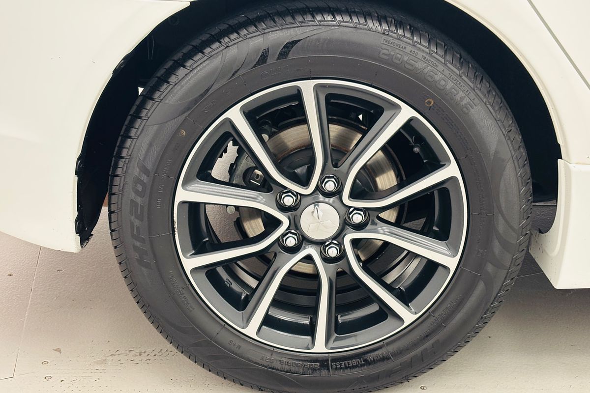 2015 Mitsubishi LANCER ES SPORT CVT AUTO 6 SP SEQUENTIAL 4D SEDAN 4CYL 