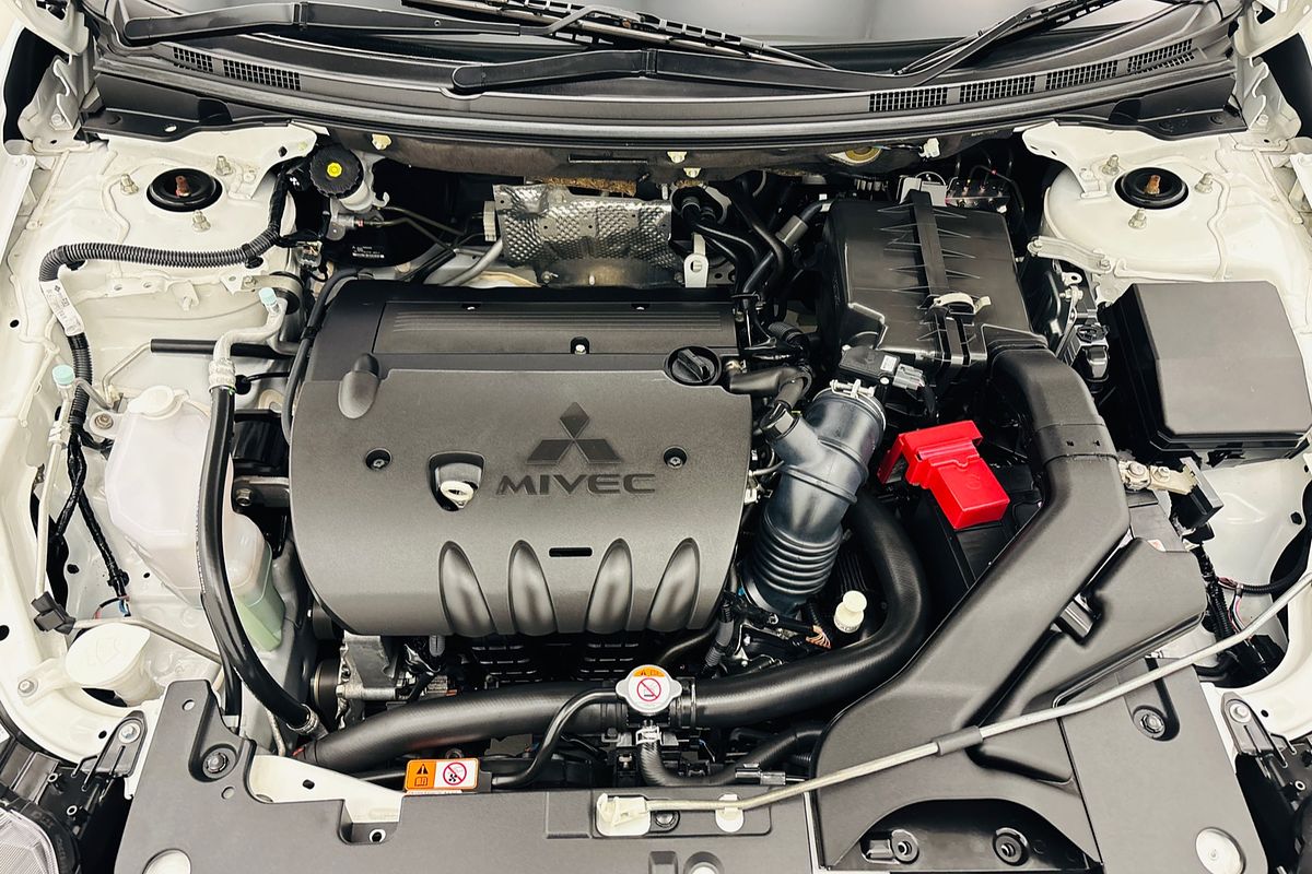 2015 Mitsubishi LANCER ES SPORT CVT AUTO 6 SP SEQUENTIAL 4D SEDAN 4CYL 