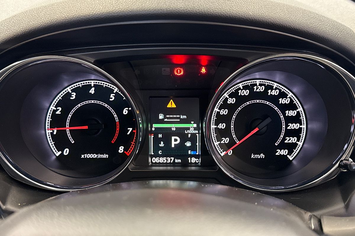 2022 Mitsubishi XD