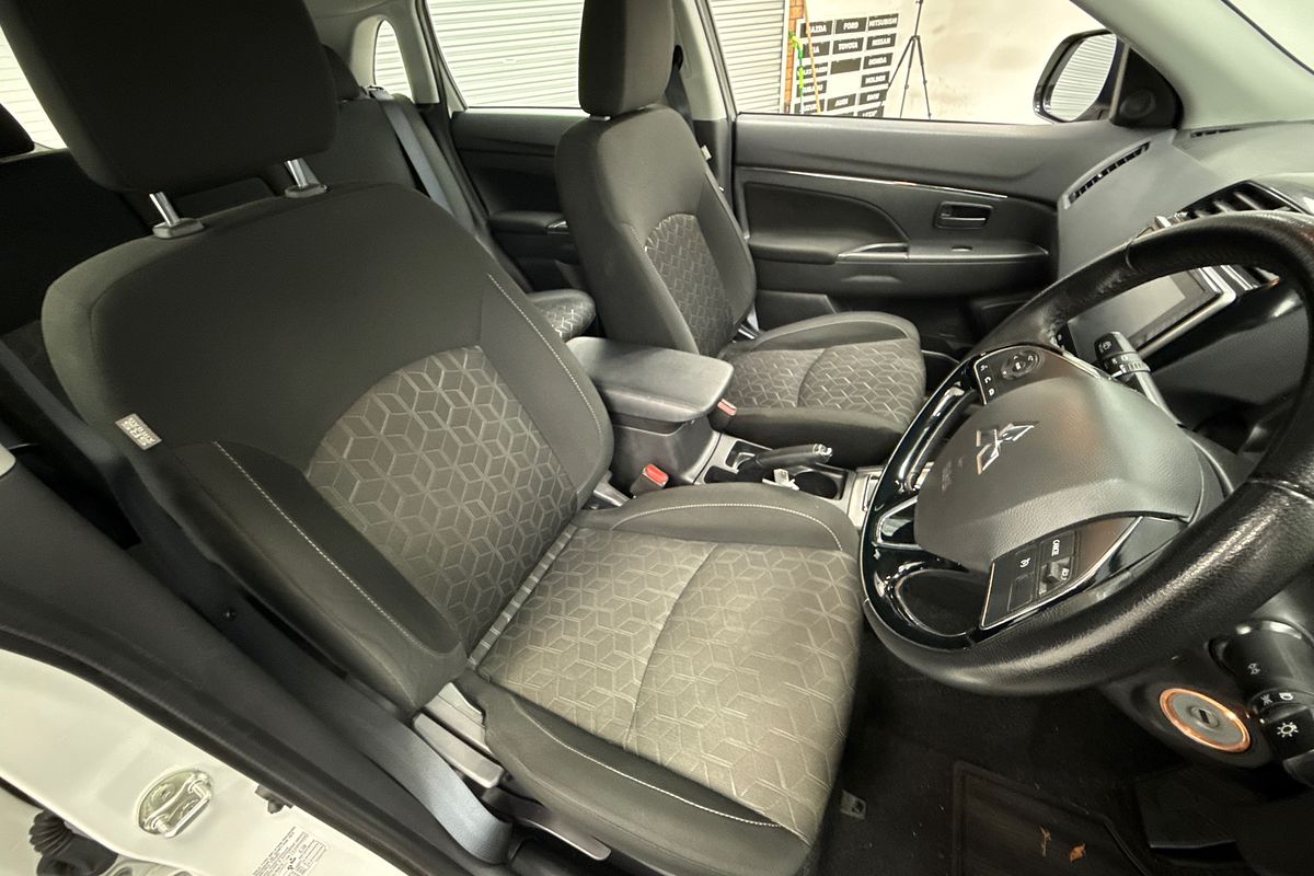 2022 Mitsubishi XD