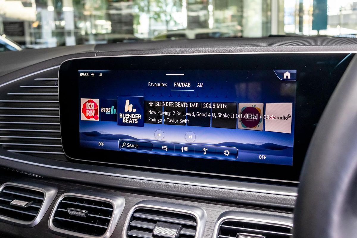 V167 805+055MY GLE300 d Editio n 7 WAG 9G 9sp