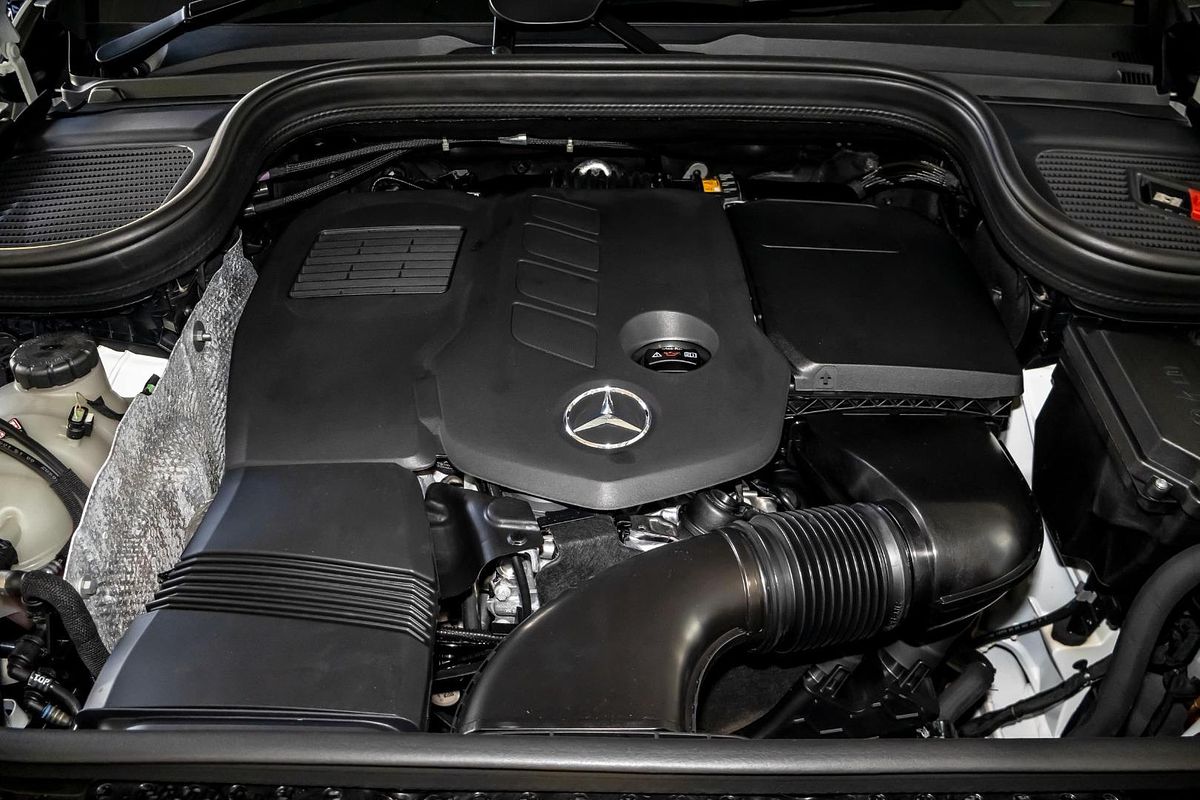 V167 805+055MY GLE300 d Editio n 7 WAG 9G 9sp