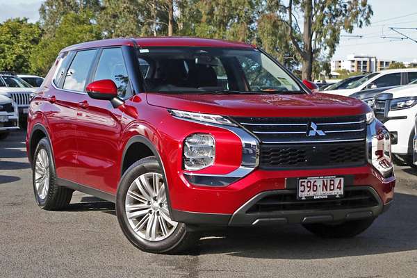 2024 Mitsubishi Outlander ES ZM