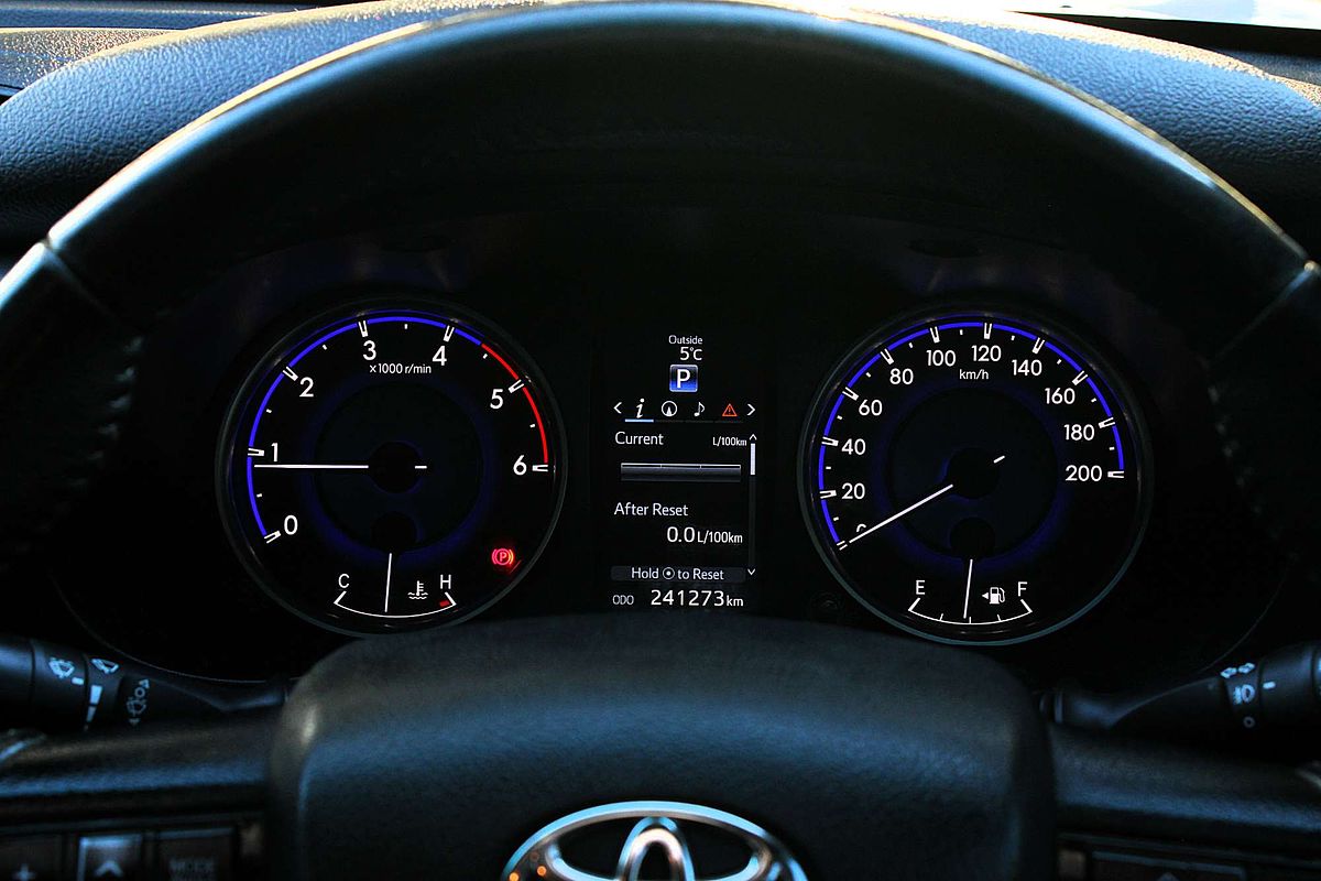 2017 Toyota Hilux SR5 GUN126R 4X4