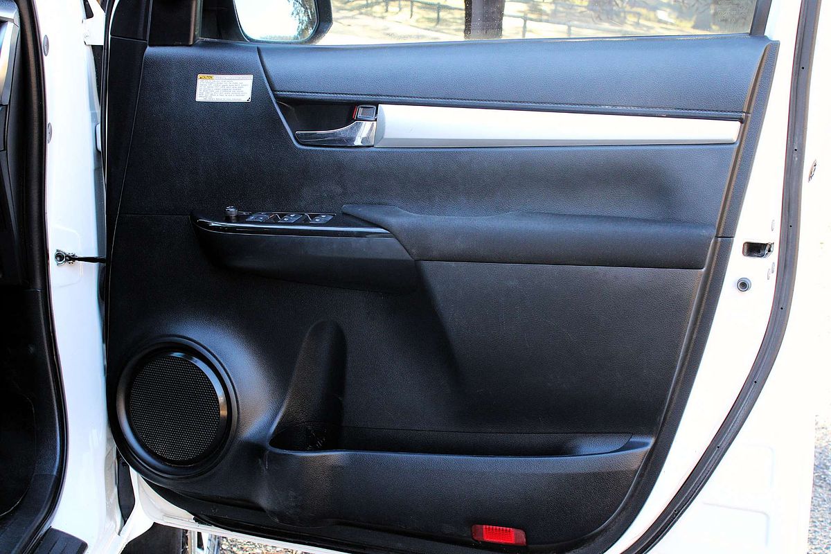 2017 Toyota Hilux SR5 GUN126R 4X4