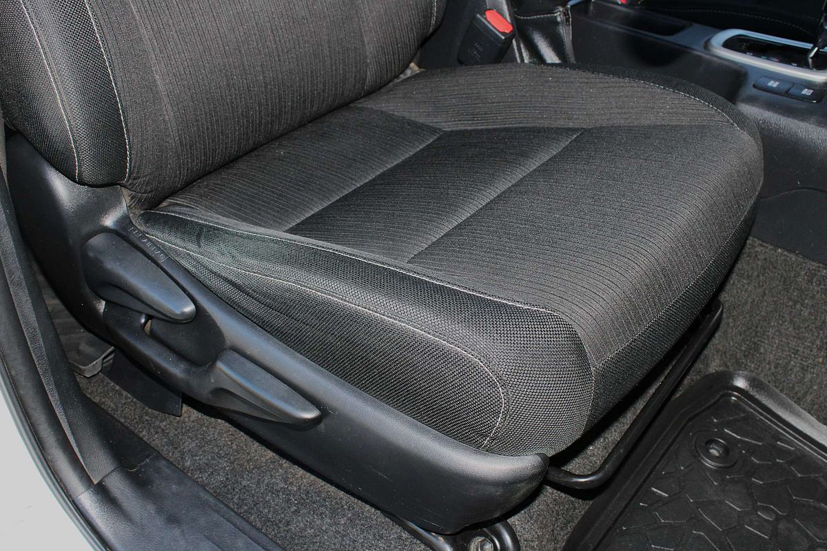 2017 Toyota Hilux SR5 GUN126R 4X4