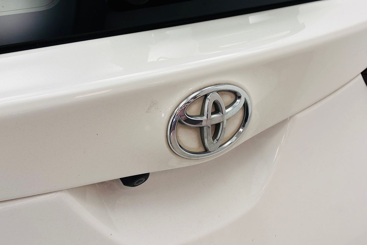 Corolla Ascent 1.8L Petrol CVT 5 Door Hatch
