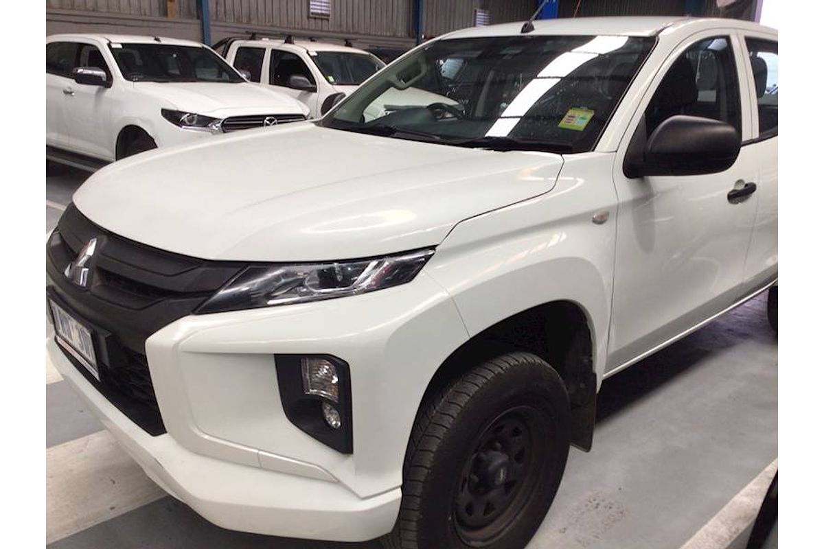 2020 Mitsubishi Triton GLX ADAS MR 4X4